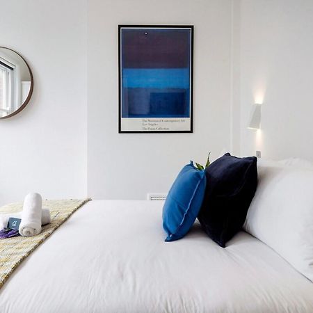 Modern And Bright Highgate Gem Apartment Лондон Екстериор снимка