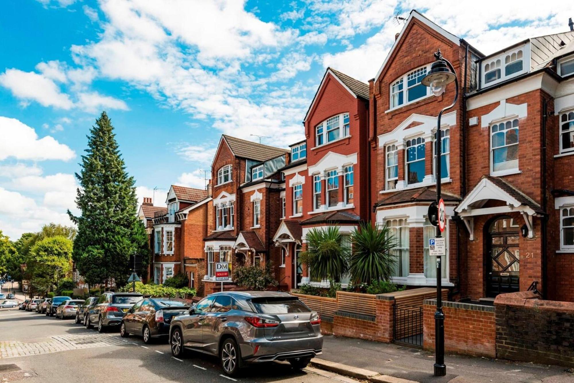 Modern And Bright Highgate Gem Apartment Лондон Екстериор снимка