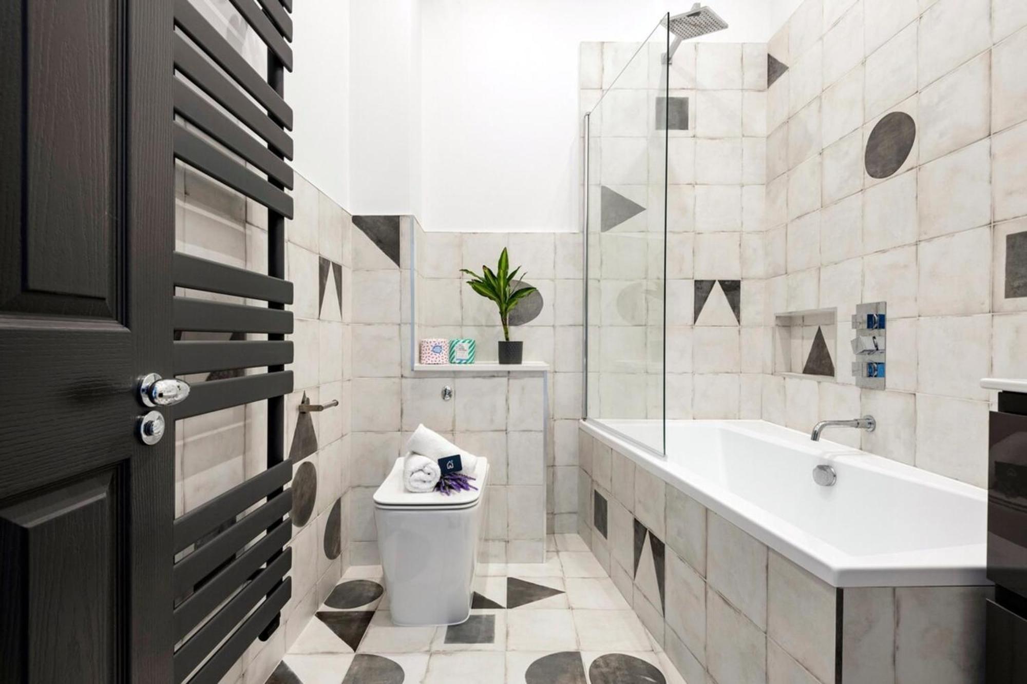 Modern And Bright Highgate Gem Apartment Лондон Екстериор снимка