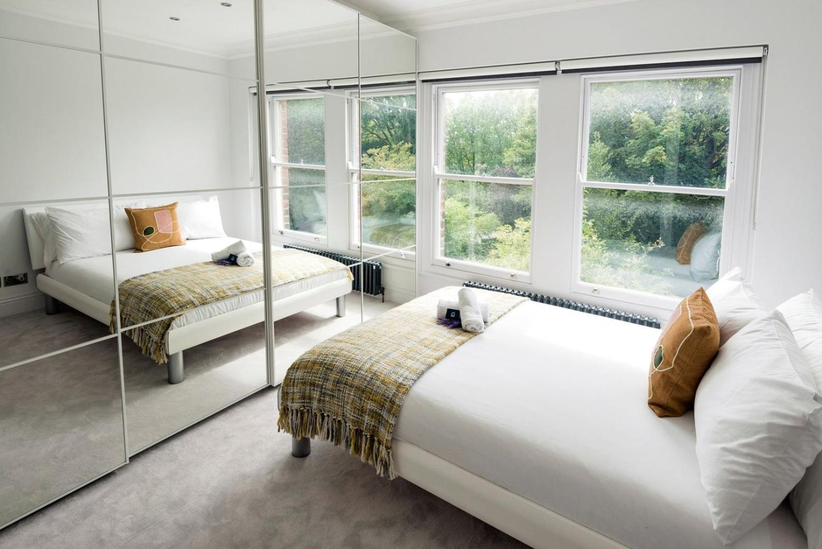 Modern And Bright Highgate Gem Apartment Лондон Екстериор снимка